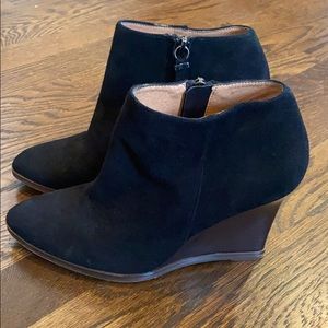 Halogen Selbi Wedge Bootie Black Suede 6.5
